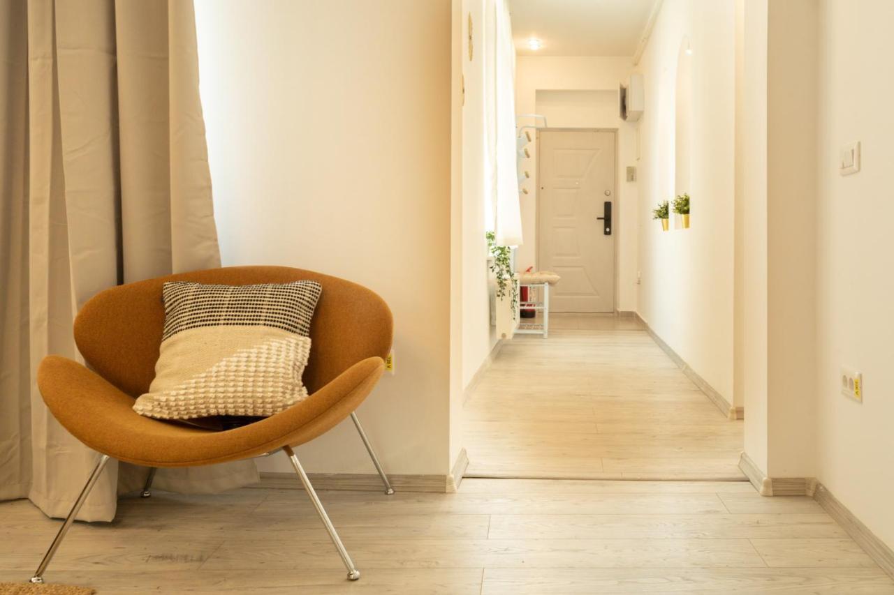 Ideal Stay: Spacious 2Br Apt Near Calea Victoriei Бухарест Экстерьер фото