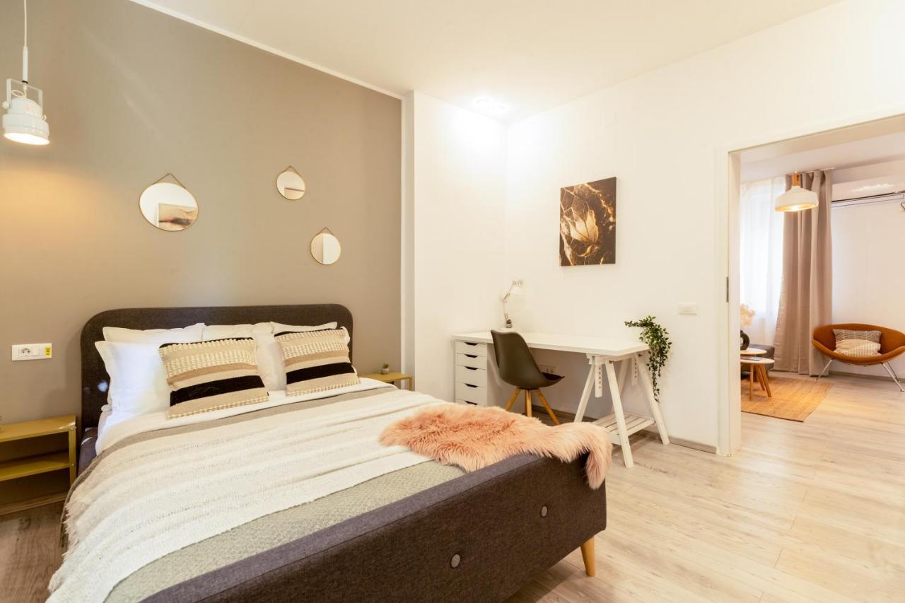 Ideal Stay: Spacious 2Br Apt Near Calea Victoriei Бухарест Экстерьер фото