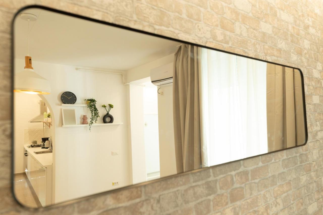 Ideal Stay: Spacious 2Br Apt Near Calea Victoriei Бухарест Экстерьер фото